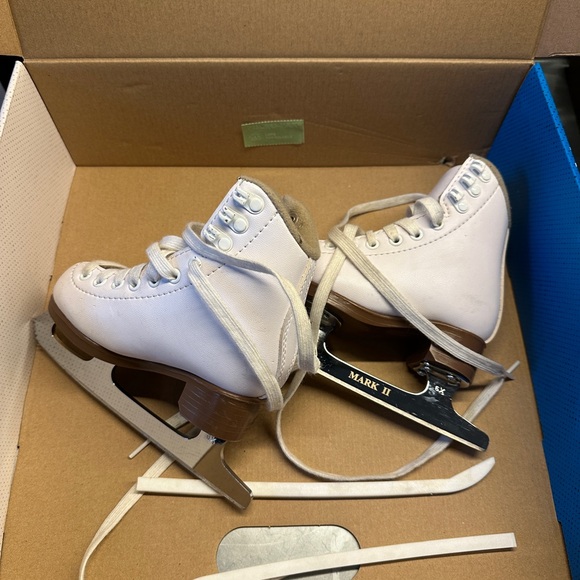 JACKSON Other - Jackson kids skates size 8 great condition just outgrew